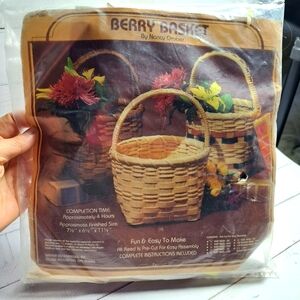 Napier Berry Basket Weaving Kit Nancy Gruber NWT